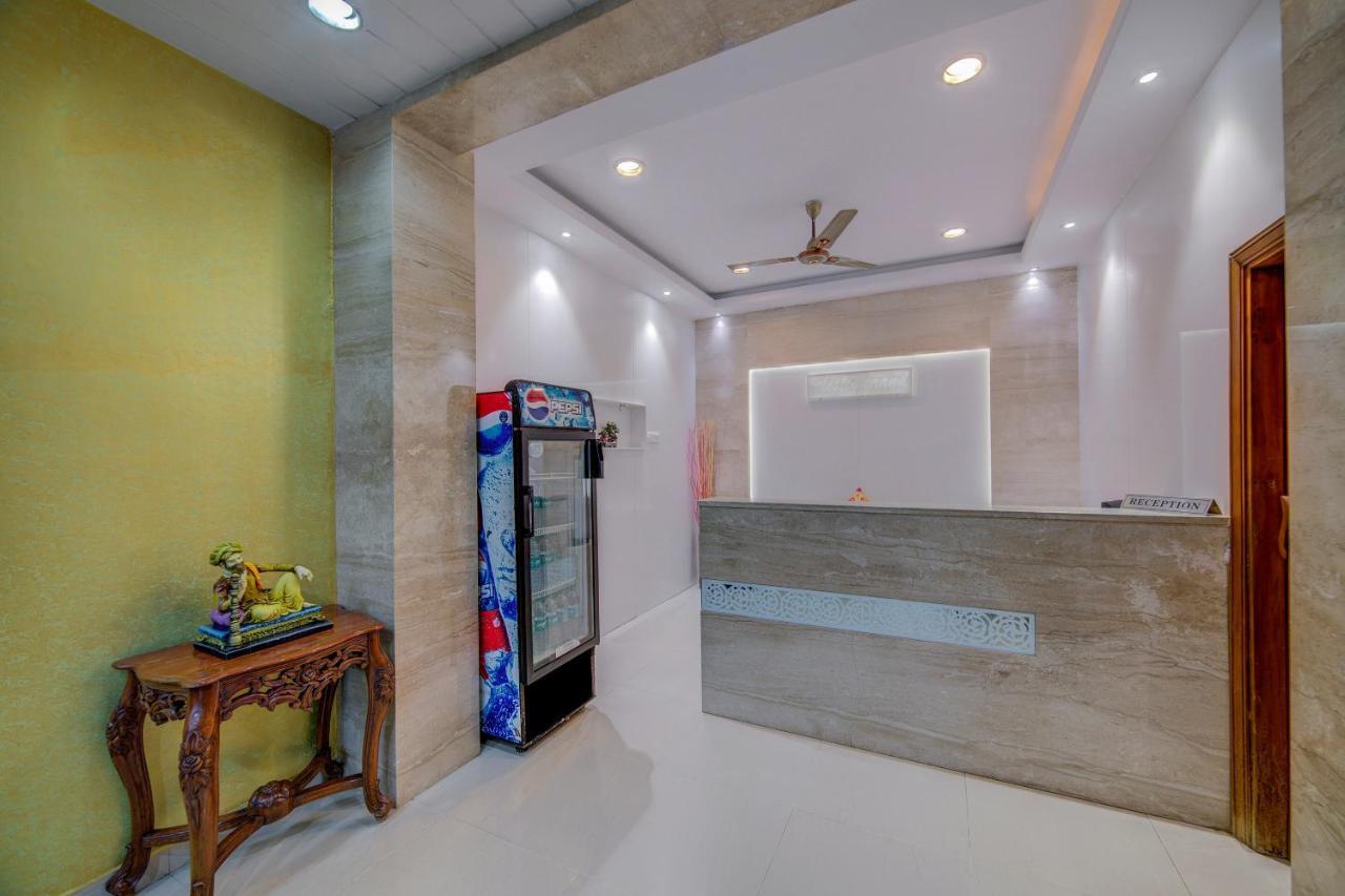 Oyo 18431 Hotel Celestee Grand Hyderabad Exterior photo