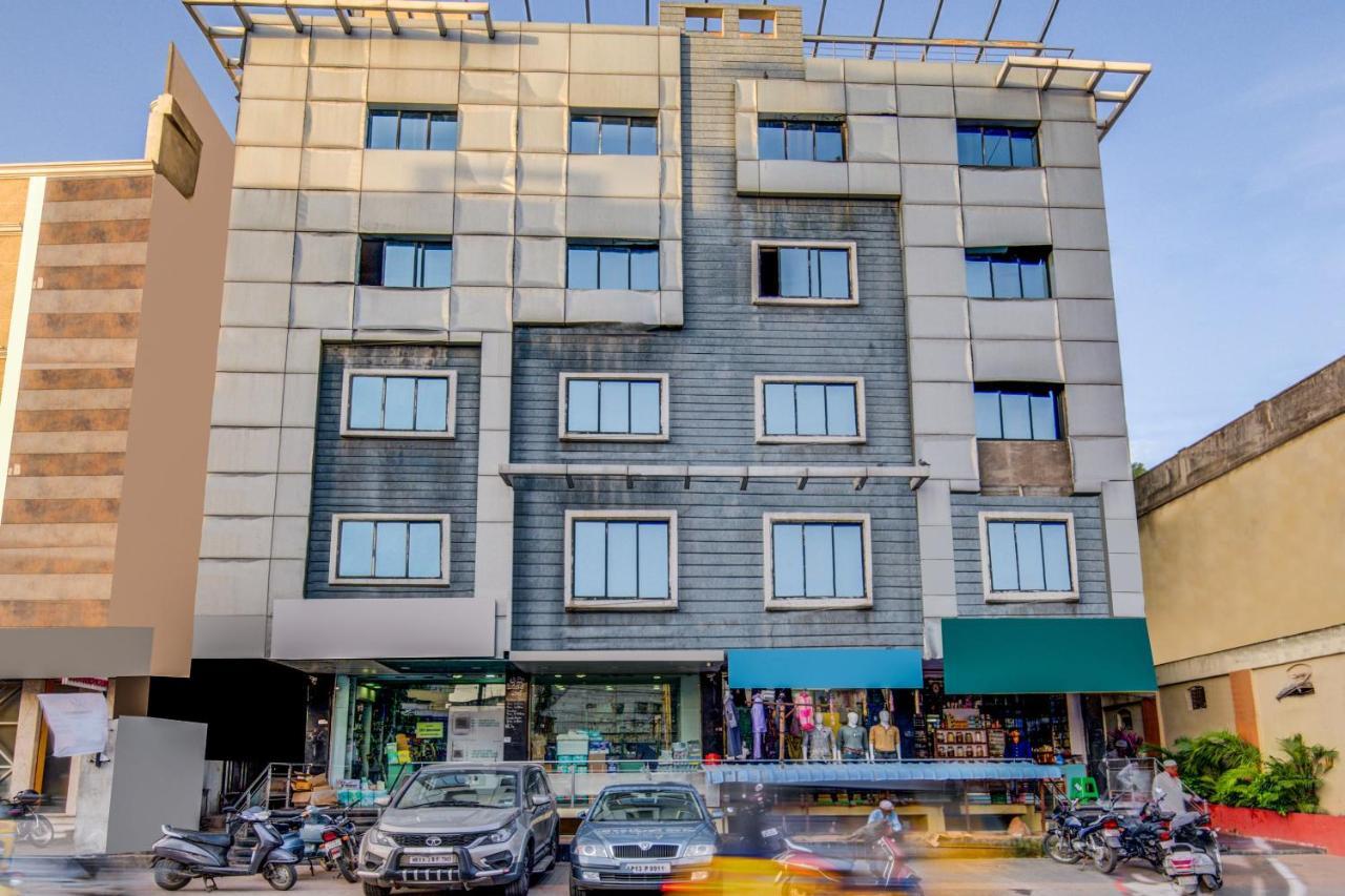 Oyo 18431 Hotel Celestee Grand Hyderabad Exterior photo